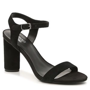 Bleecker & Bond Viola Strappy Sandal w/ Chunky Heel in Black Suede SZ 7.5